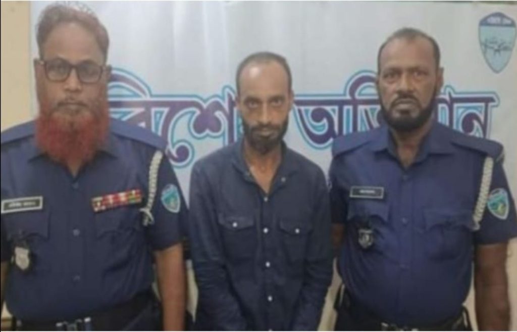 রাঙ্গুনিয়ায় চার মামলার পরোয়ানাভুক্ত আসামি গ্রেফতার